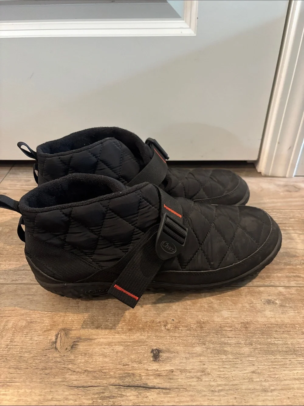 Chaco quilted slip